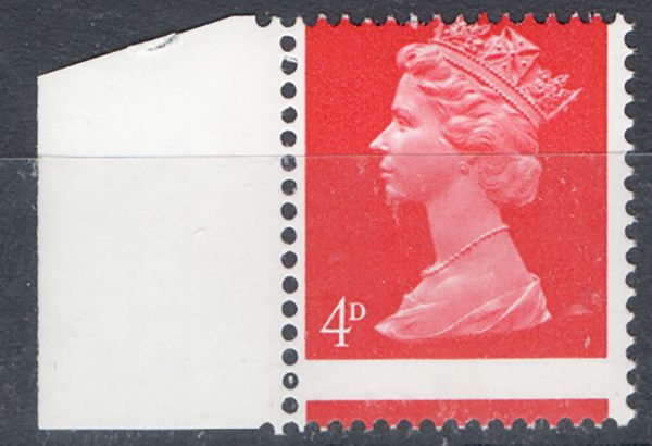 GB 1968 Machin 4d red um marginal with large misperf showing stamp below and white margin on stamp