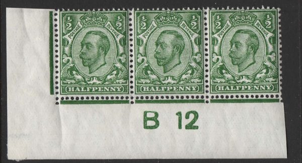 GB 1911 ½d die 2 deep green wmk crown B12(c) corner strip of 3, perf type 2, um